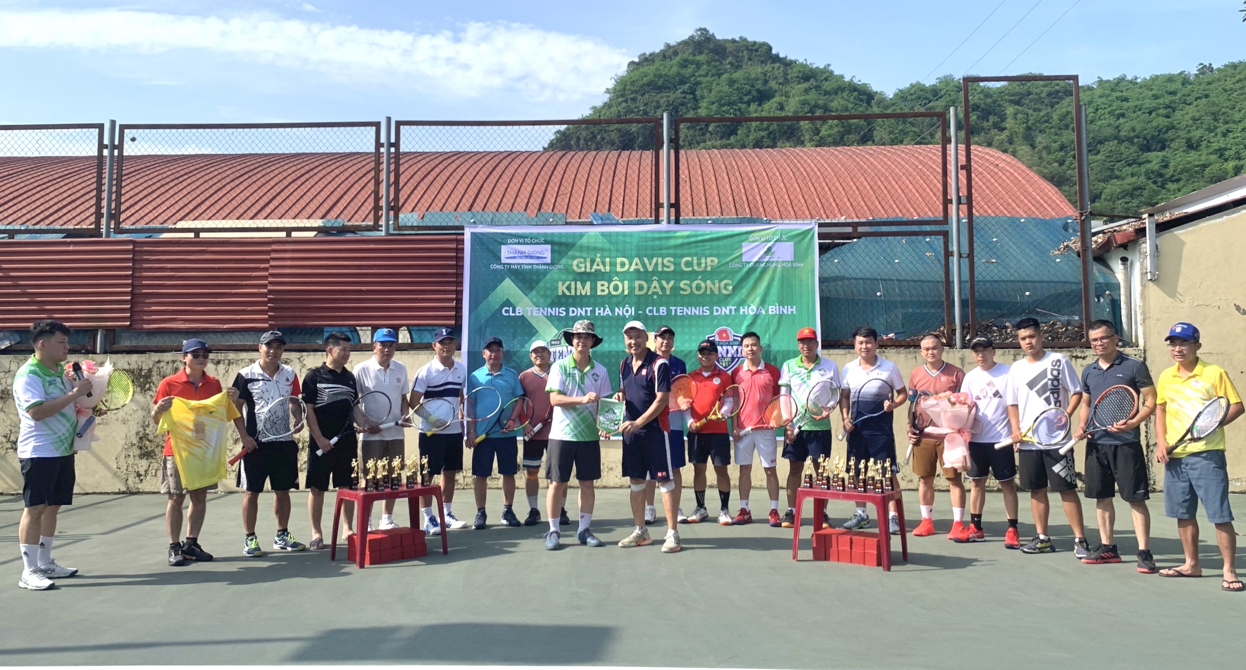 GIẢI DAVIS CUP - KIM BÔI DẬY SÓNG