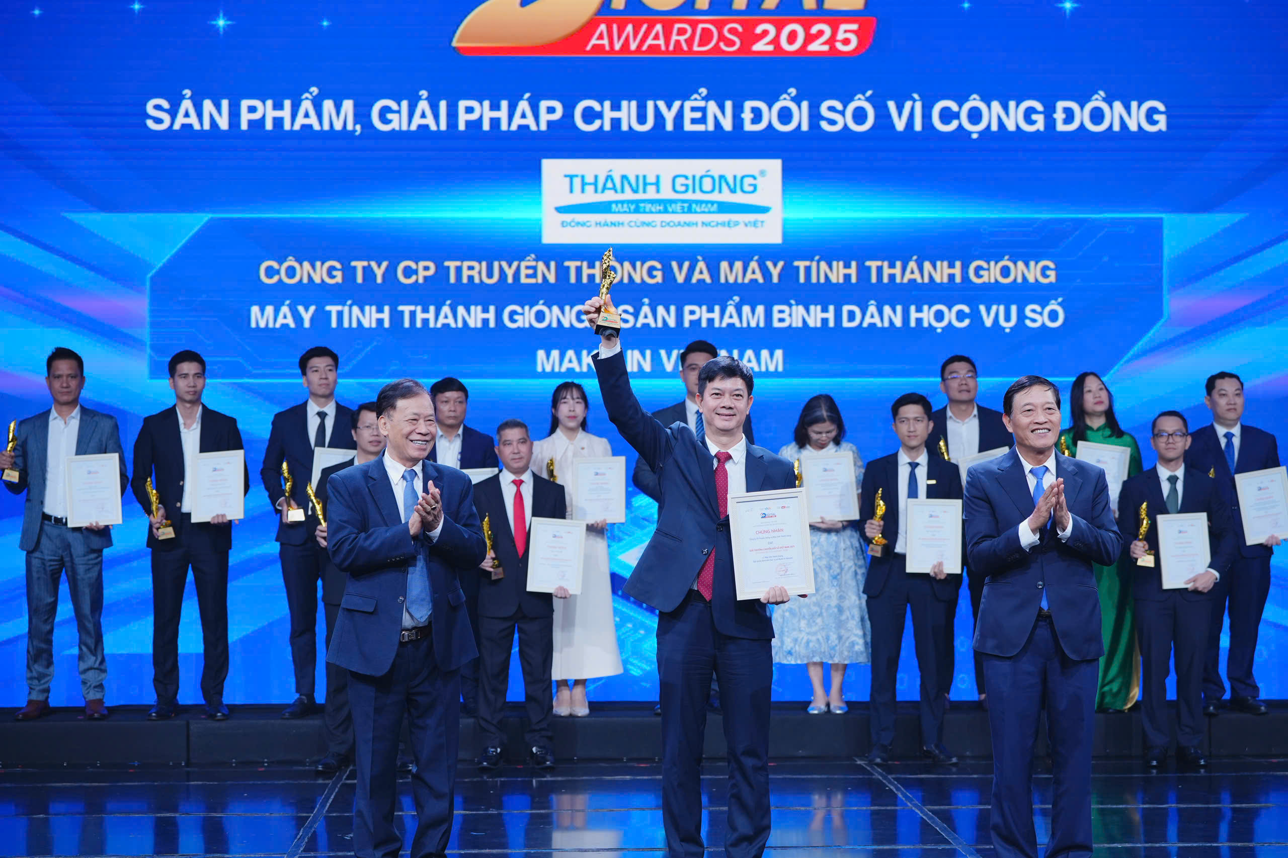Thánh Gióng được vinh danh tại Giải thưởng Chuyển đổi số Việt Nam 2025: Khẳng định hành trình công nghệ vì cộng đồng